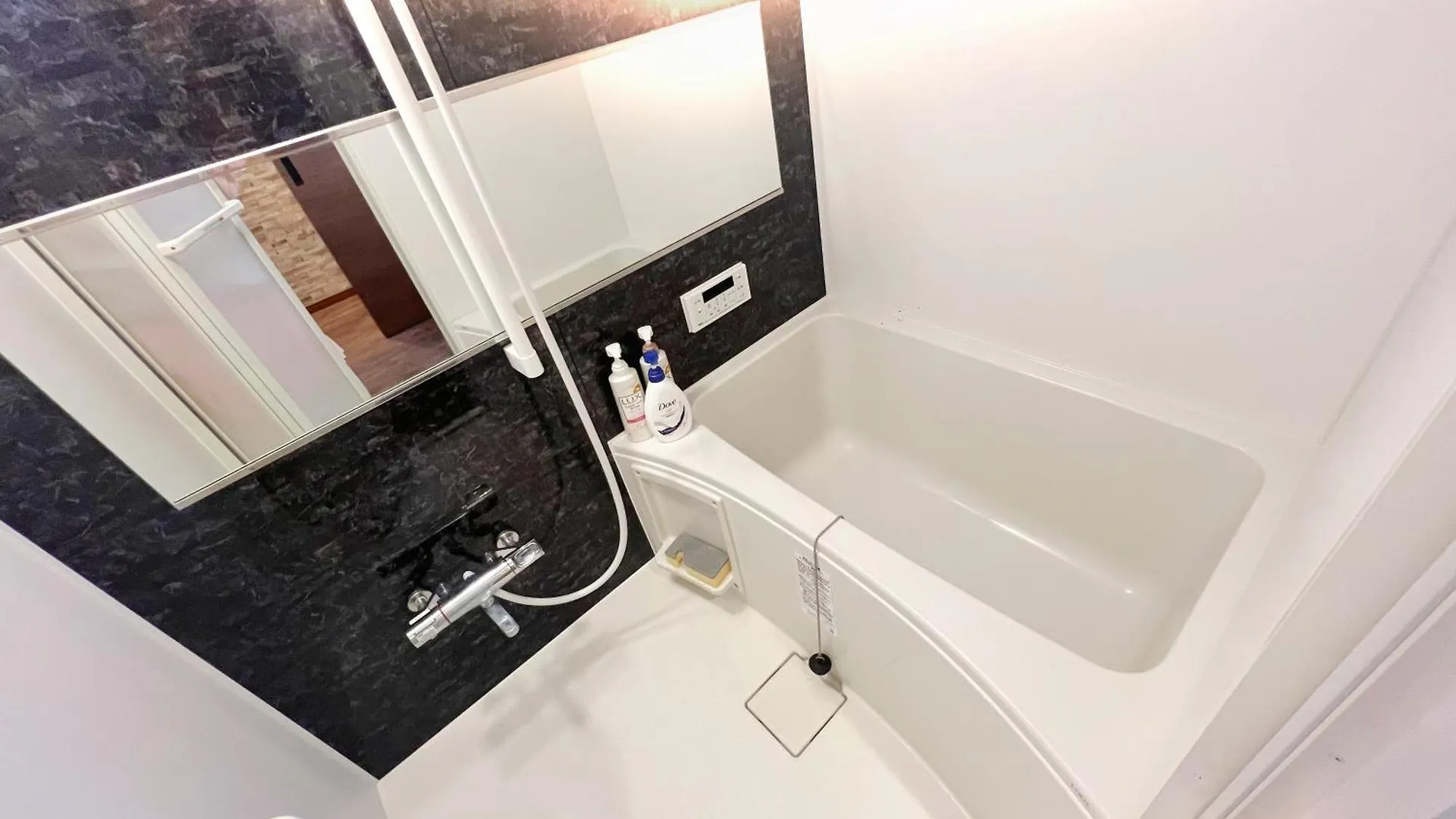 Apartamento 二室一厅-大阪中心-心斋桥-难波-梅田-Usj-日本桥-大阪城公园-京都神户奈良-地铁站200M